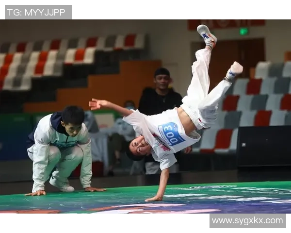 深圳街舞队在滑板精英赛中的战术表现分析与点评 深圳街舞队在滑板精英赛中的战术表现分析与点评