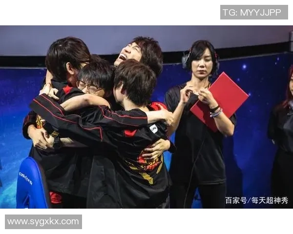 全明星赛精彩回顾:FPX展现强大实力与团队默契