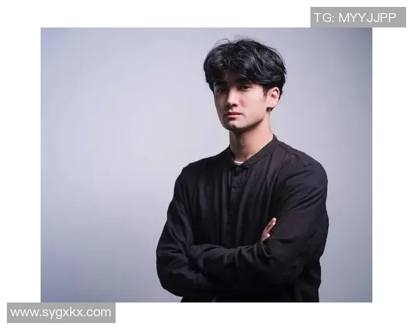 加克波的崛起与未来展望:从青年才俊到足球明星的成长之路 加克波的崛起与未来展望:从青年才俊到足球明星的成长之路