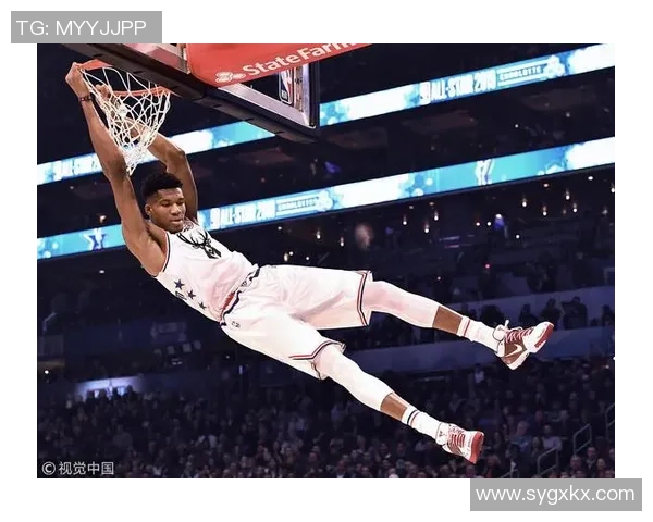 卡马文加的崛起之路:从青训天才到世界足球舞台的闪耀明星 卡马文加的崛起之路:从青训天才到世界足球舞台的闪耀明星